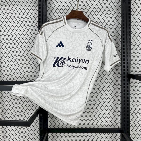 Nottingham Forest Visitante 2025-2026