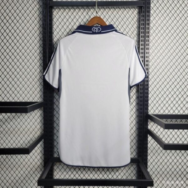 Camiseta Real Madrid Temporada 2001-2002 - Imagen 2