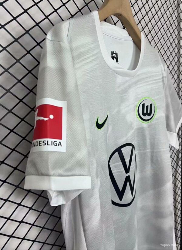 Camiseta Wolfsburg Visitante 2025-2026 - Imagen 2