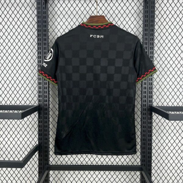 Camiseta Bayern Edición Especial Negra - Imagen 3