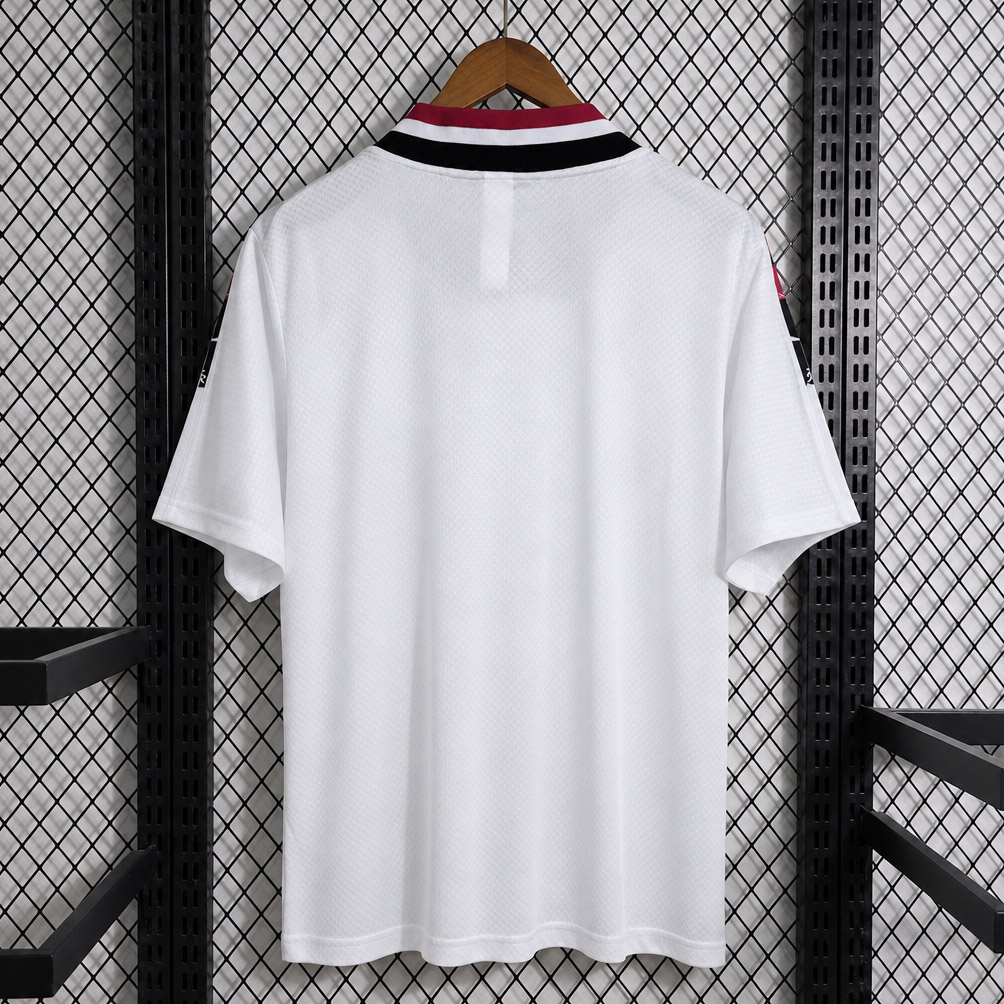 Camiseta Real Madrid Stadium 2020-2027 - Imagen 4
