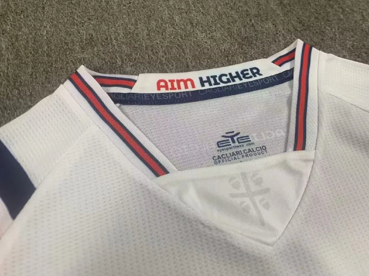 Camiseta Cagliari Visitante 2026-2027 - Imagen 2